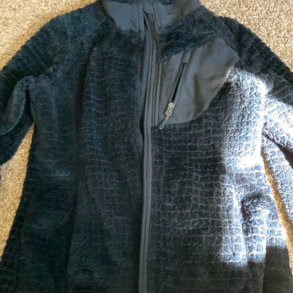 New great condition Magellan jacket